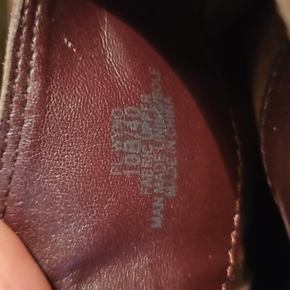 BCBG burgundy wedge ankle boots with gold side zippers size 10 - Picture 9 of 10